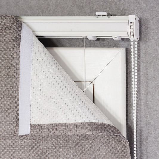 Differences Between Roman Blinds and Roller Blinds: Types and Mounting Methods