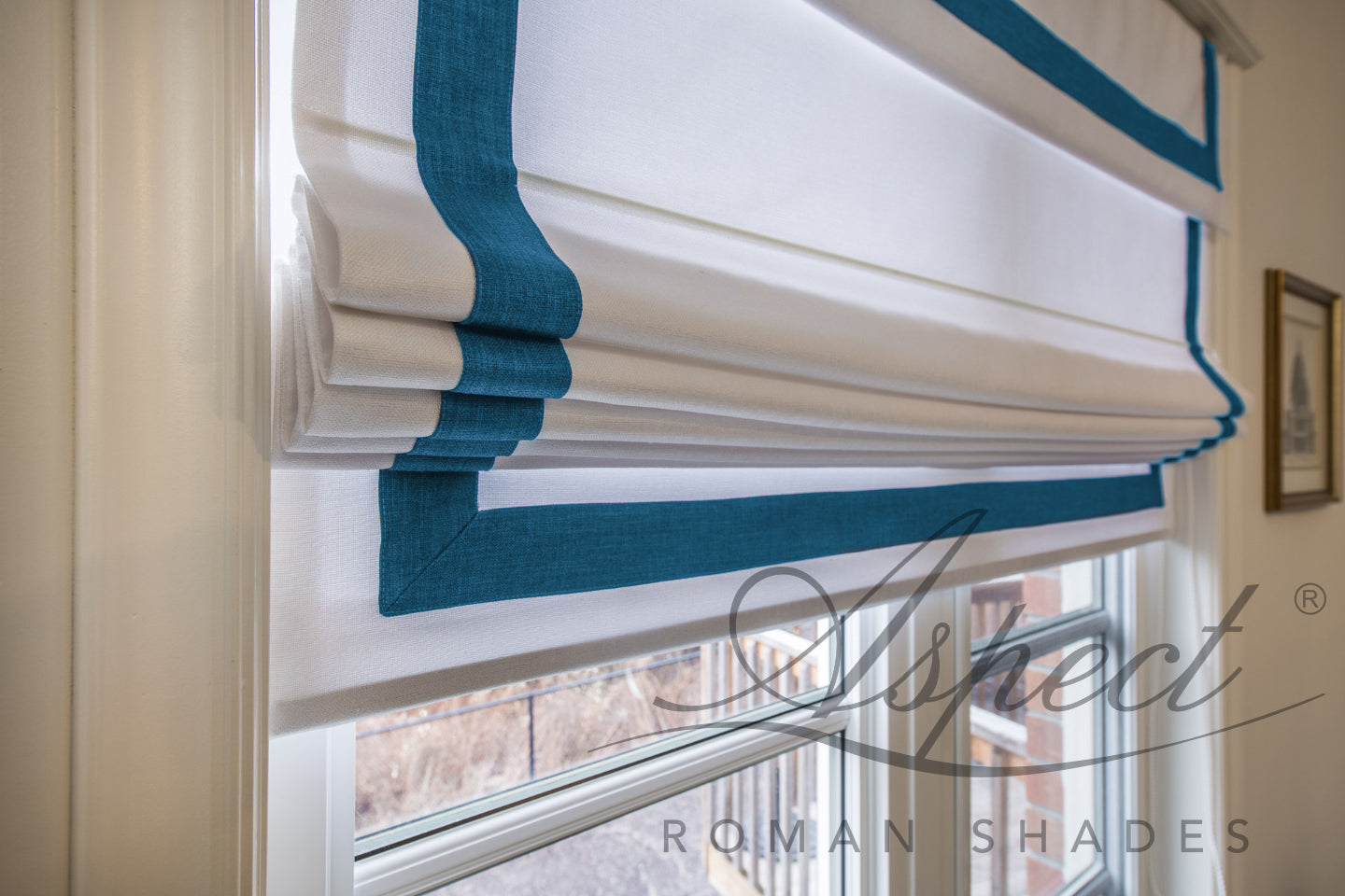 Blue colour of border