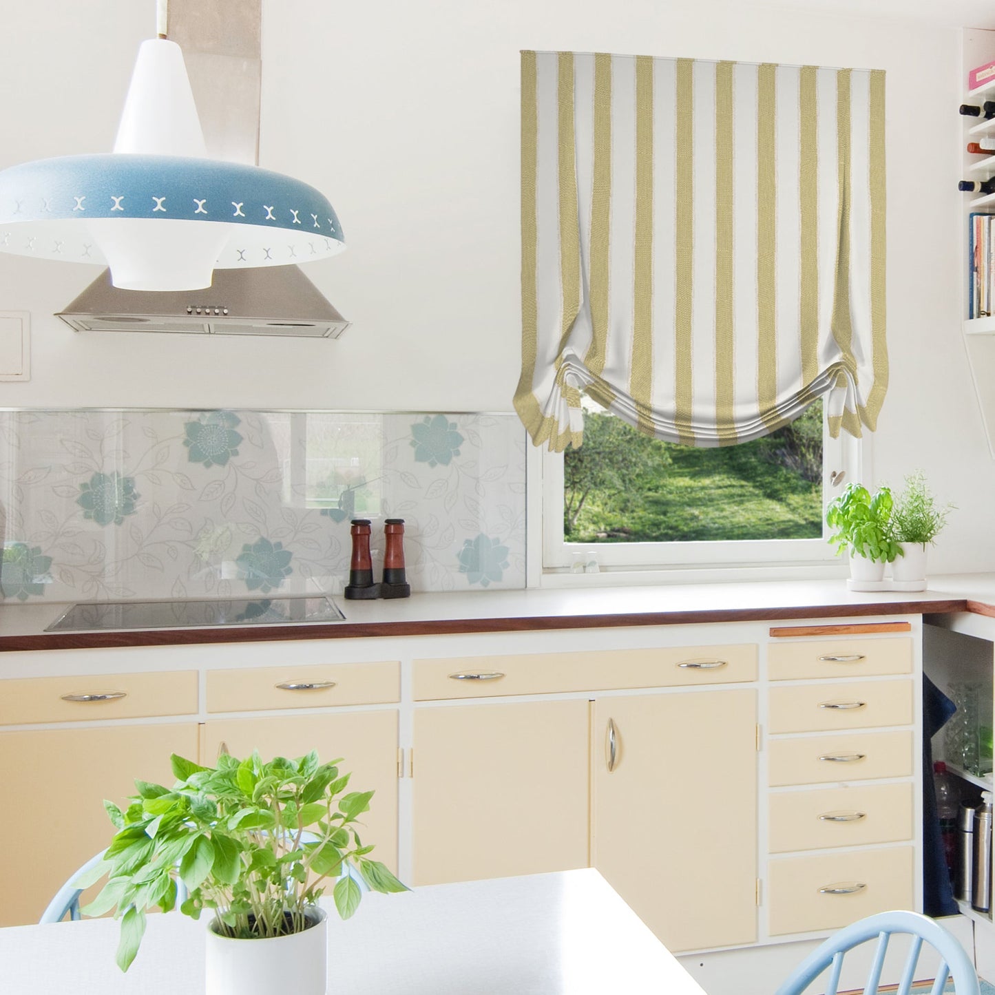 Chamberlain Tulip Roman Shade — Custom Size