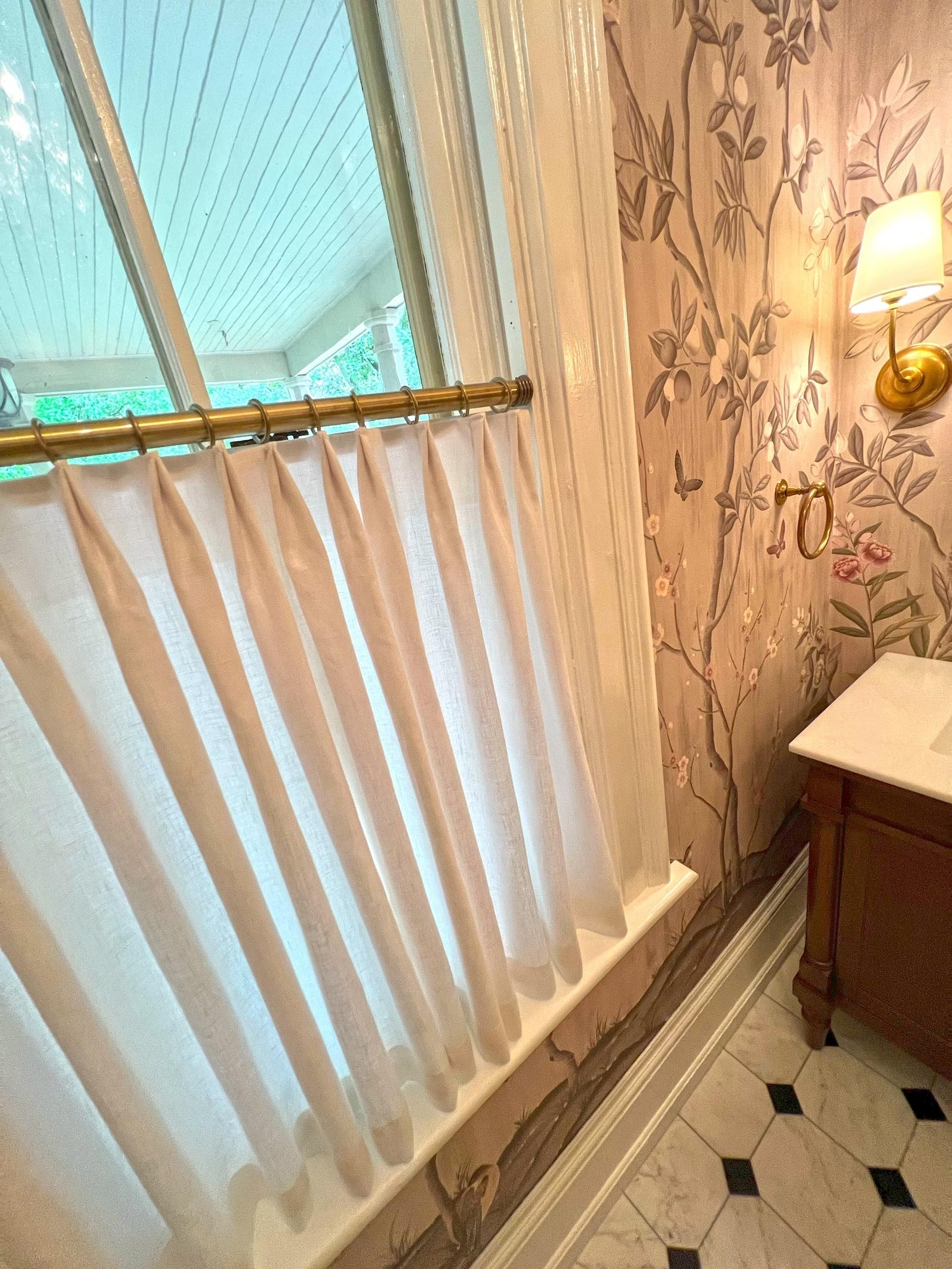 French pleat linen café curtain — product photo