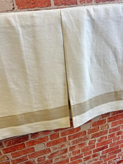 White faux-linen valance with beige border