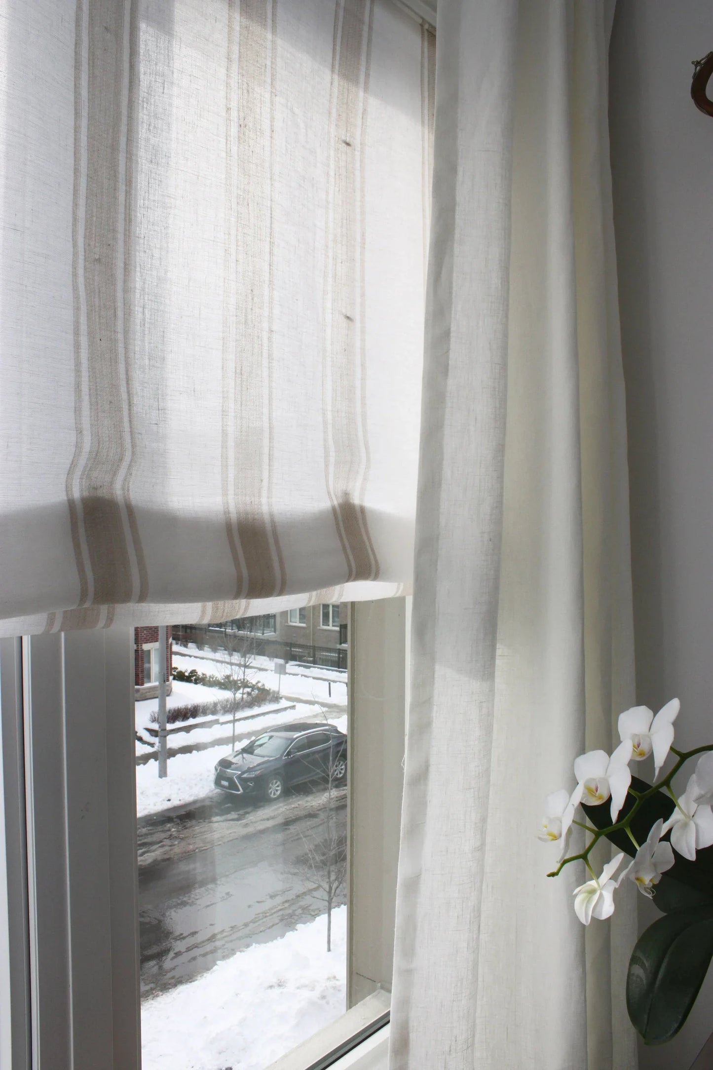 Taverna-Lino Linen Relaxed Roman Shade — Custom Size