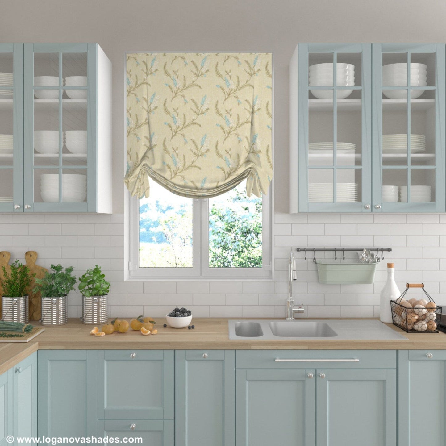 Bloomfield Tulip Roman Shade — Custom Size