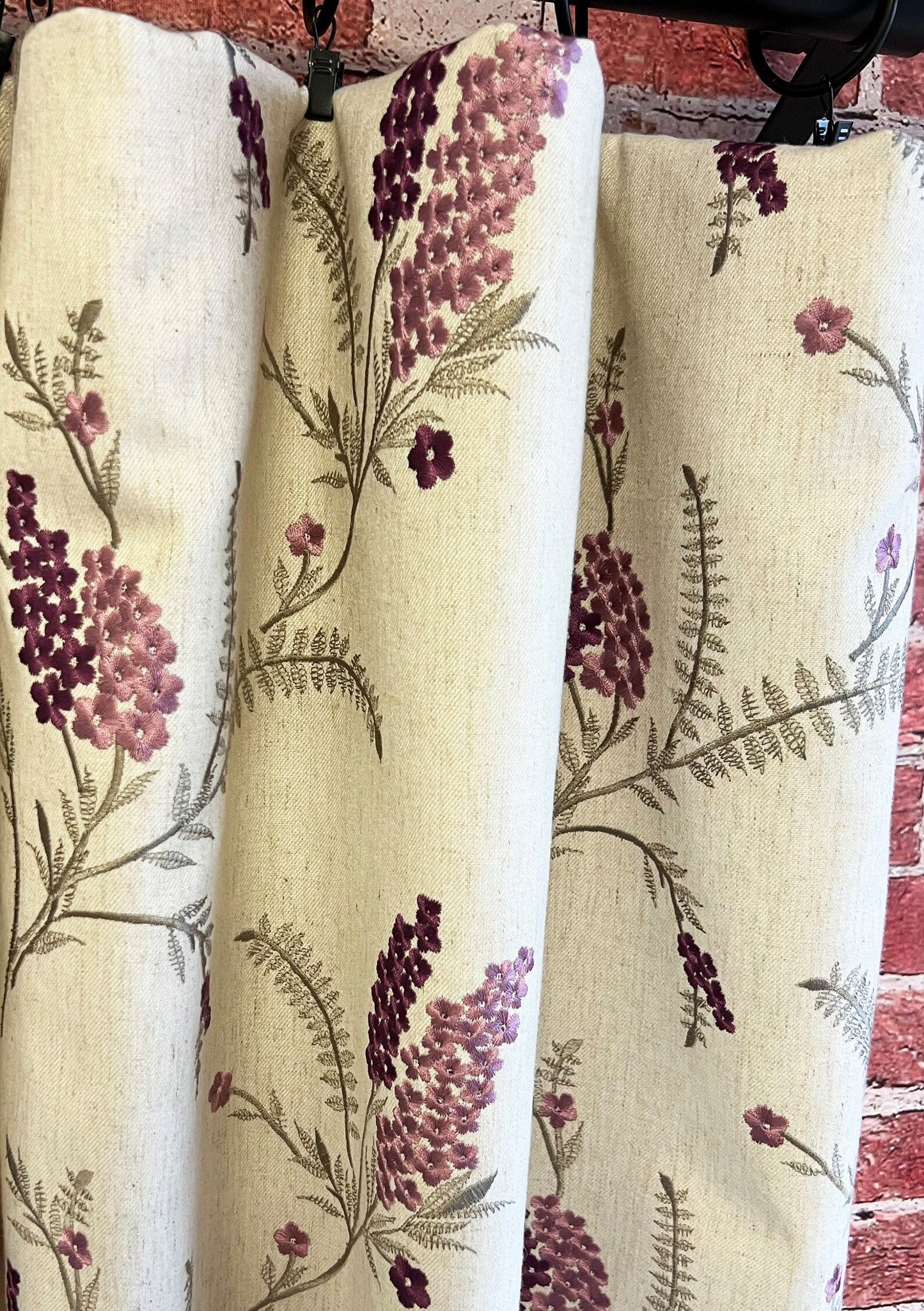 Bloomfield Tulip Roman Shade — Custom Size