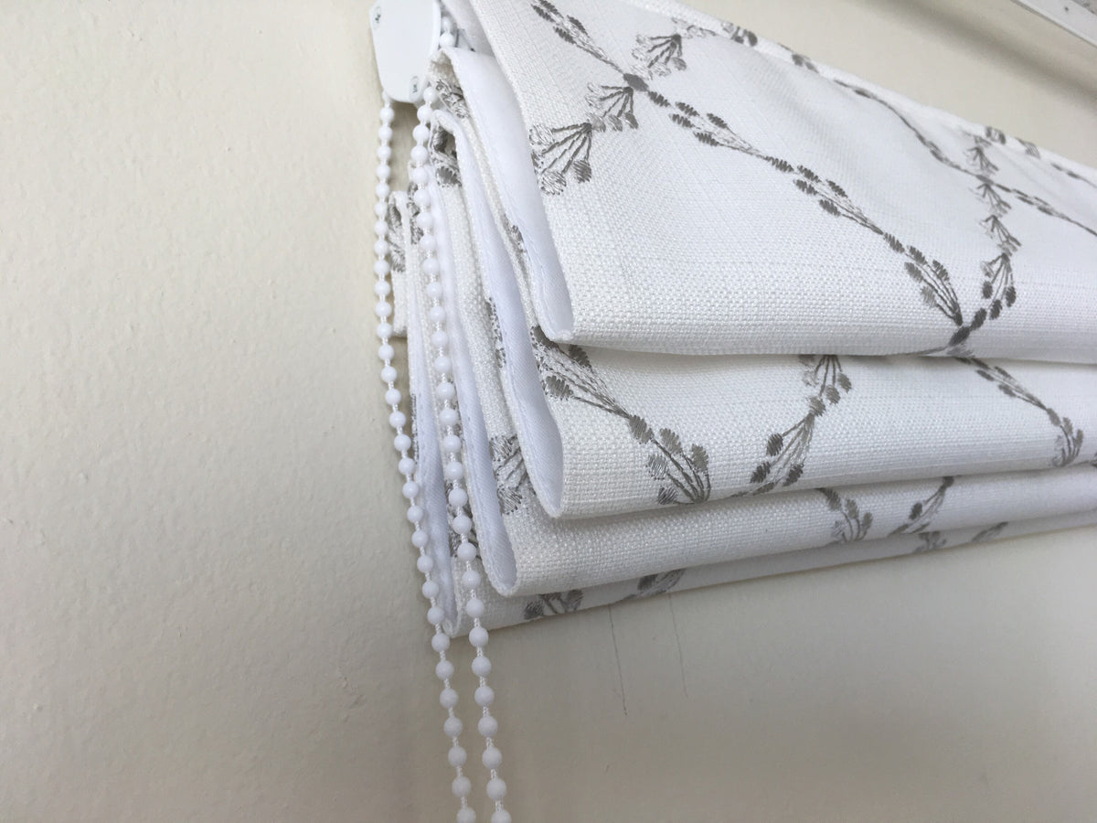 Ryder Silver Roman shade with white beaded pull chain