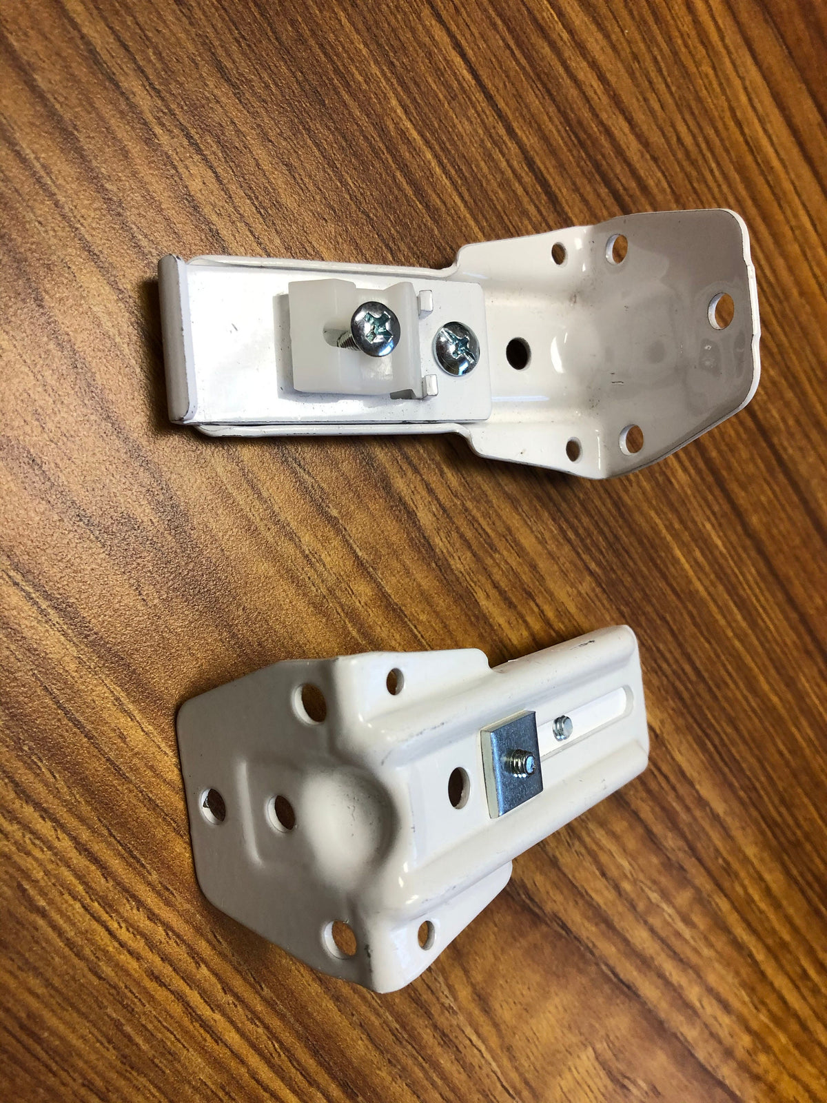Aluminum track wall bracket