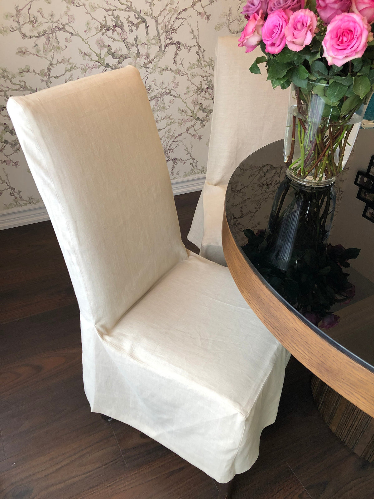 Tailored linen chair cover detail