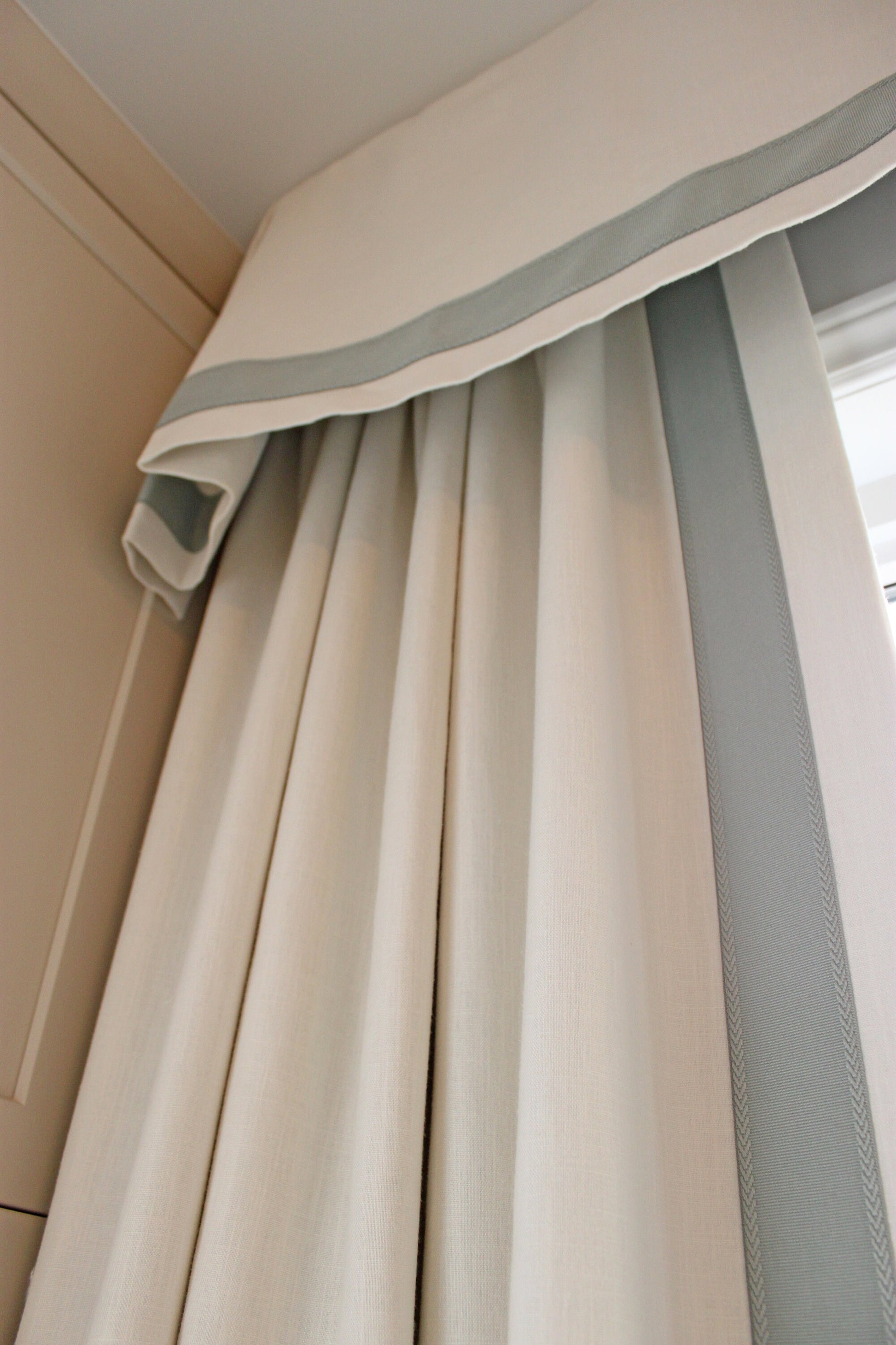 Valance corner drape detail with vertical trim line on curtains — LOGANOVA