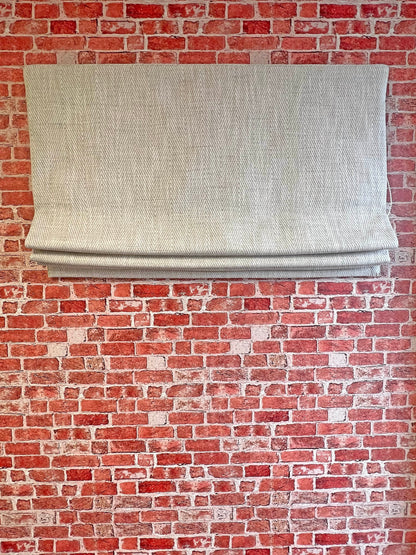 Close-up of Corrie linen weave, relaxed fold