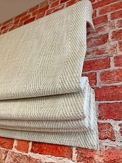 Corrie roman shade — chain lift mechanism
