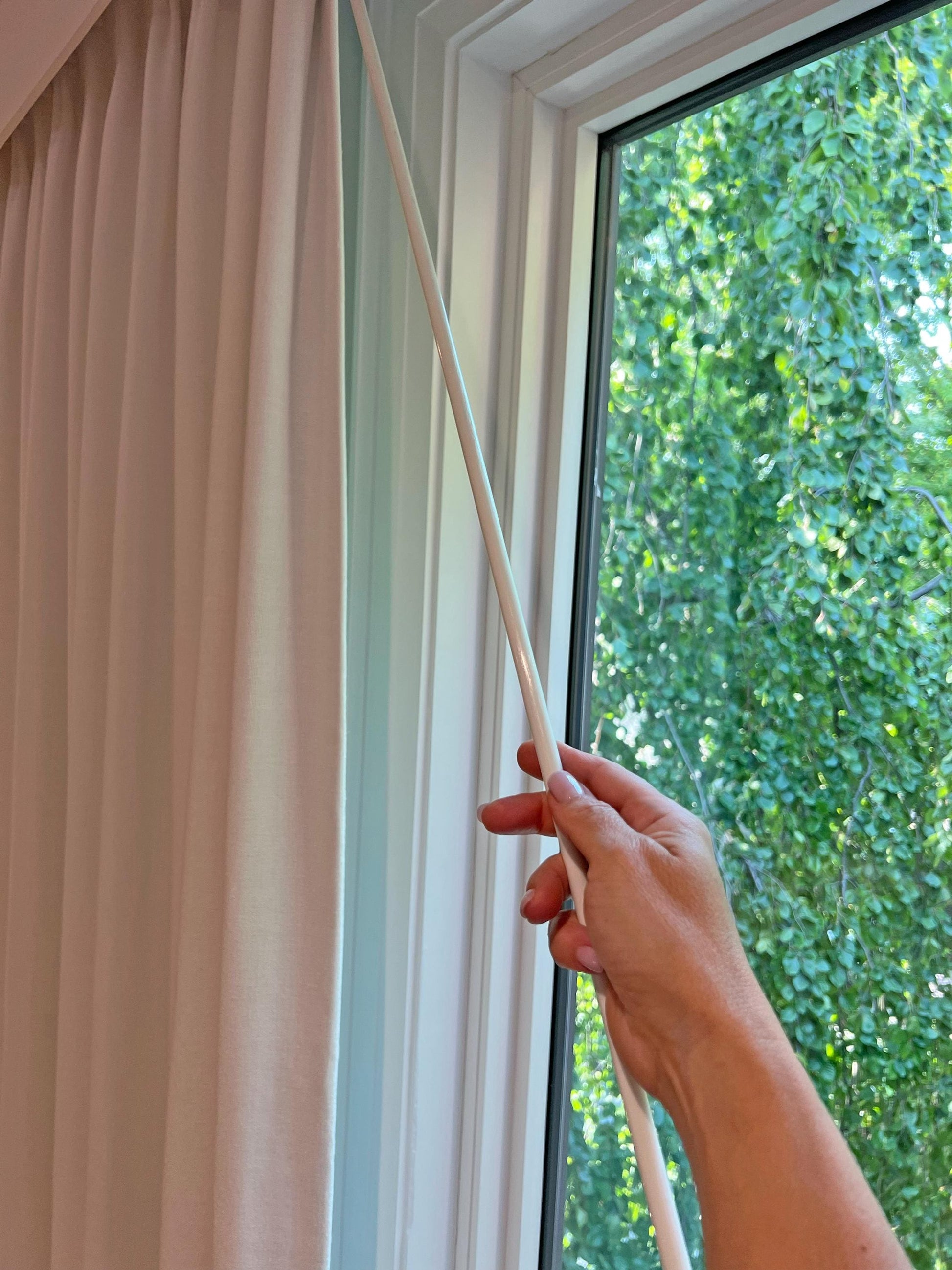 Clear acrylic curtain fling rod 3/8 inch diameter