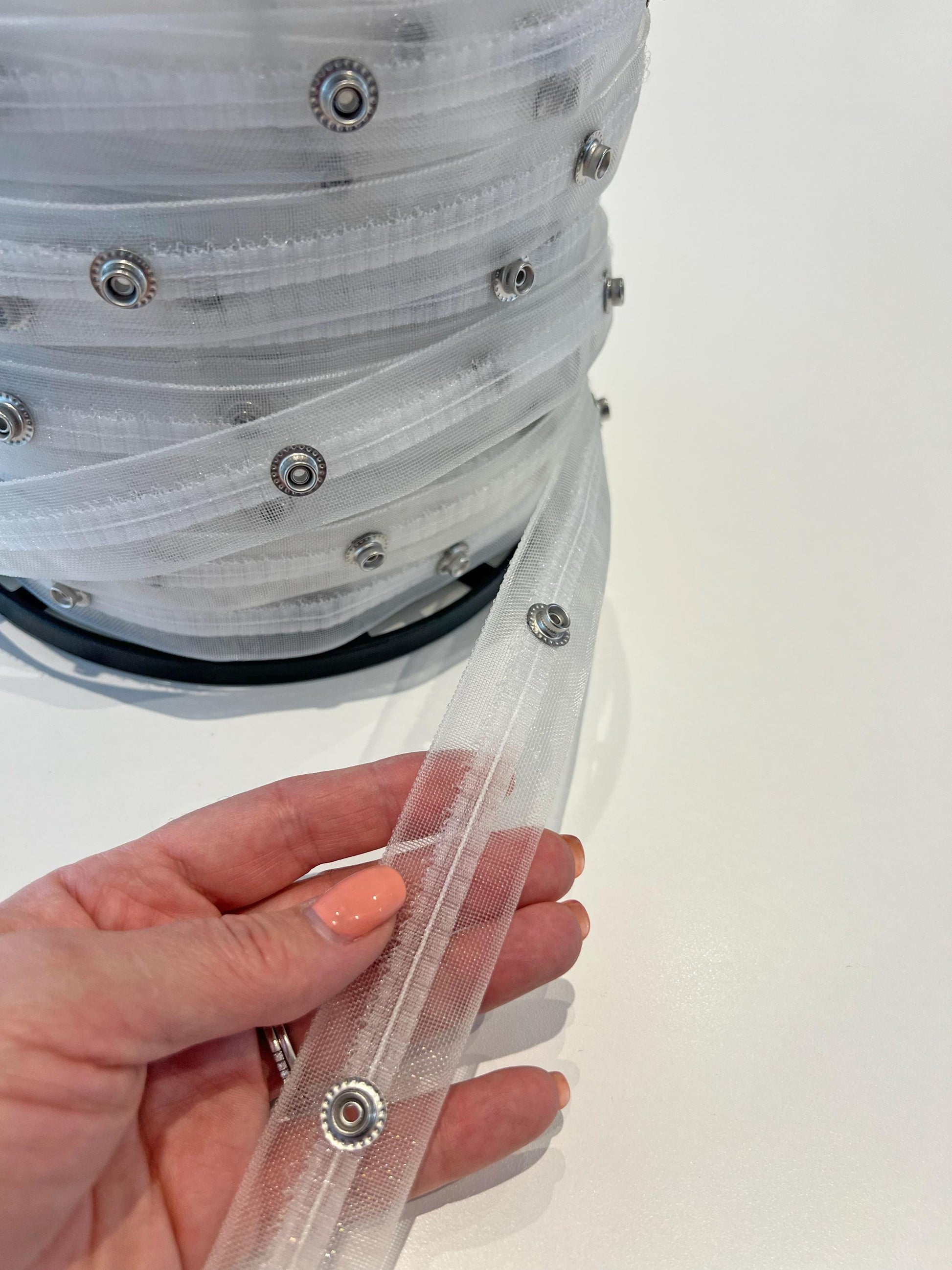 Snap tape for ripple fold drapery